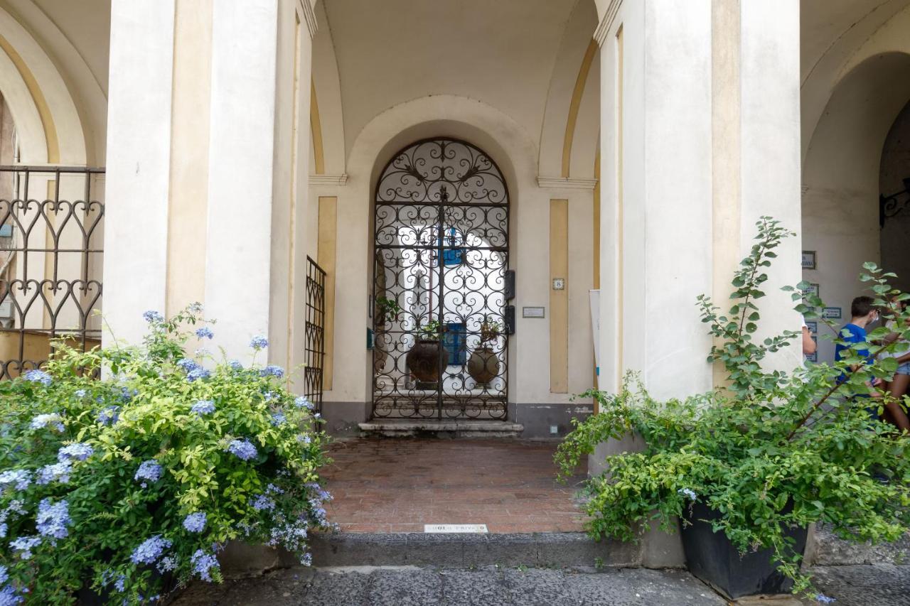 Qasar Luxury Suite - In Capri'S Piazzetta Bagian luar foto