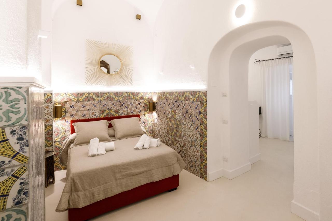 Qasar Luxury Suite - In Capri'S Piazzetta Bagian luar foto